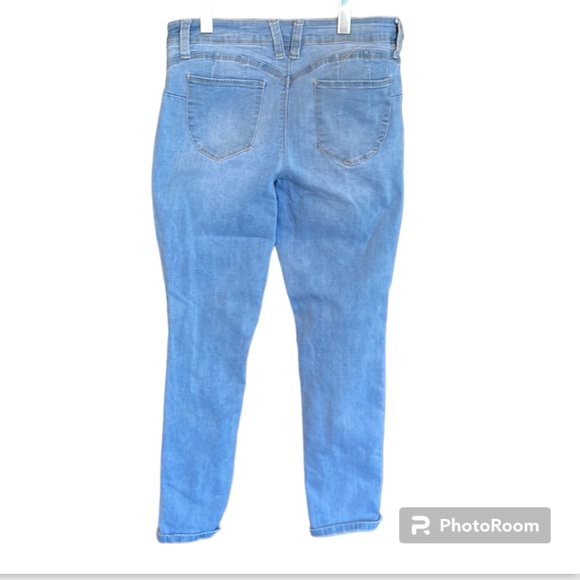 WBB royalty distressed jeans size 10 - Picture 2 of 11